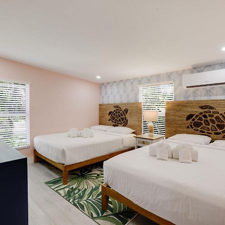 סאניבל Charming Suite With Balcony And Bikes At Historic Sandpiper Inn מראה חיצוני תמונה